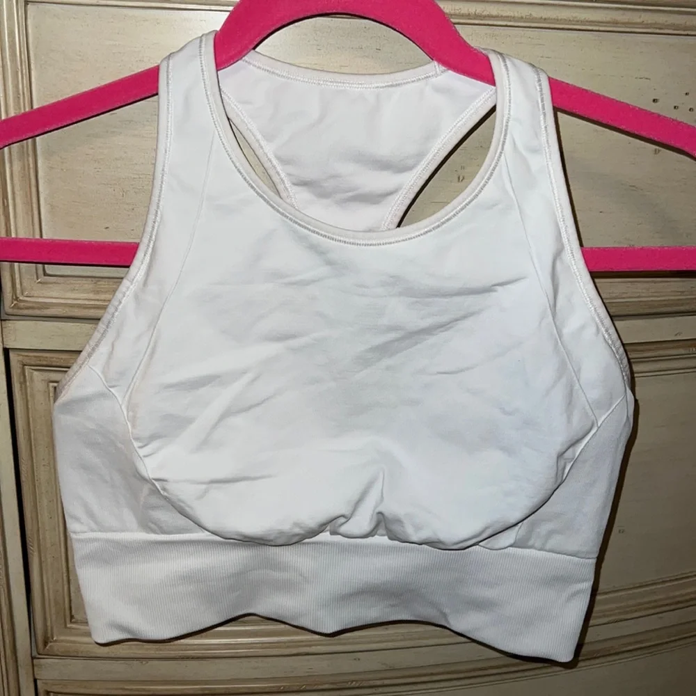 Lululemon longer line crop top/sports bra - Picture 1 of 6